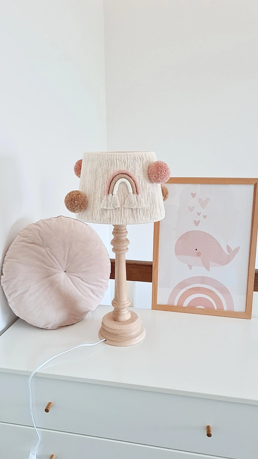 Lampka nocna dla dzieci "Delikatna tęcza"
