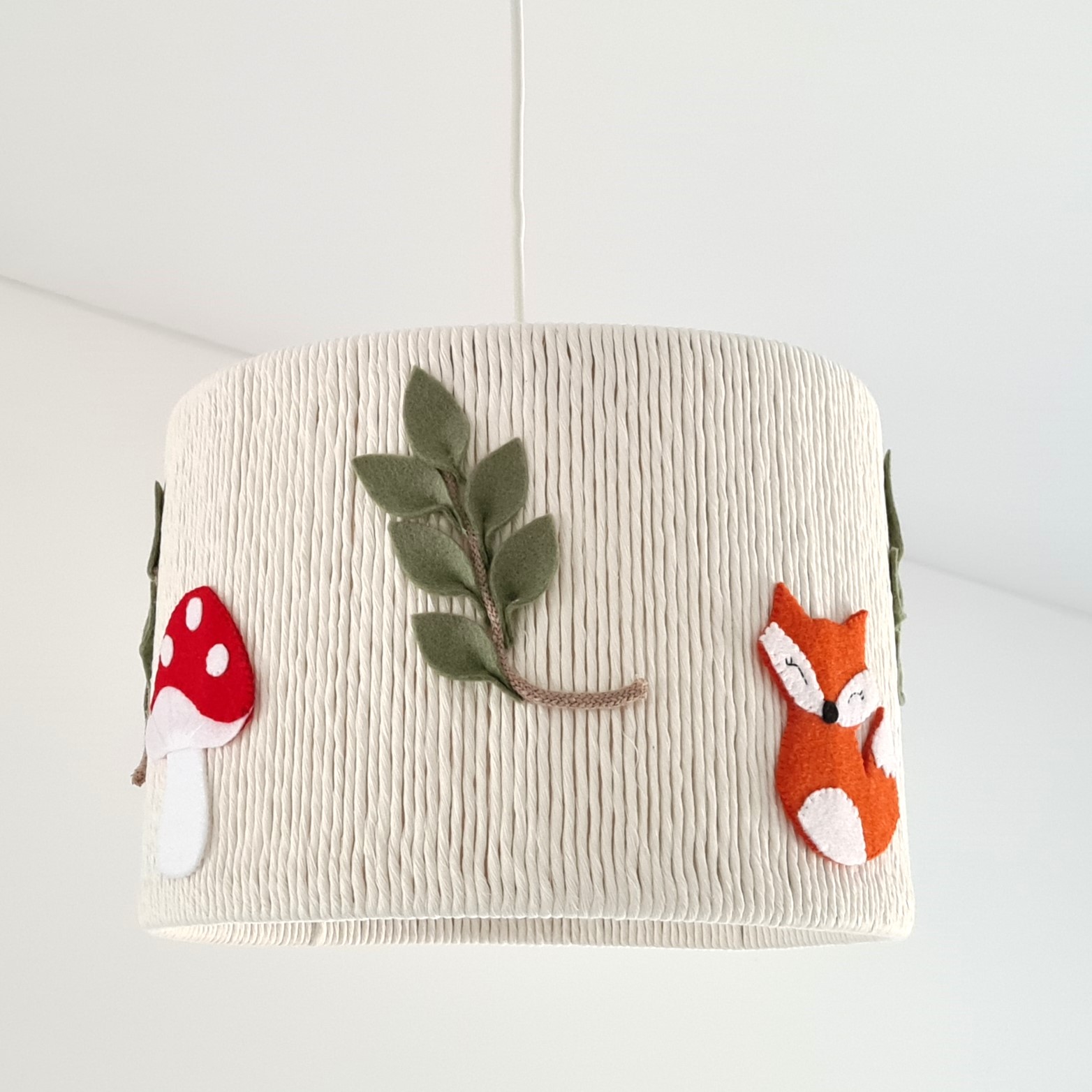 Lampa sufitowa Leśna Historia – bajkowe światło do pokoju dziecka - obrazek 7