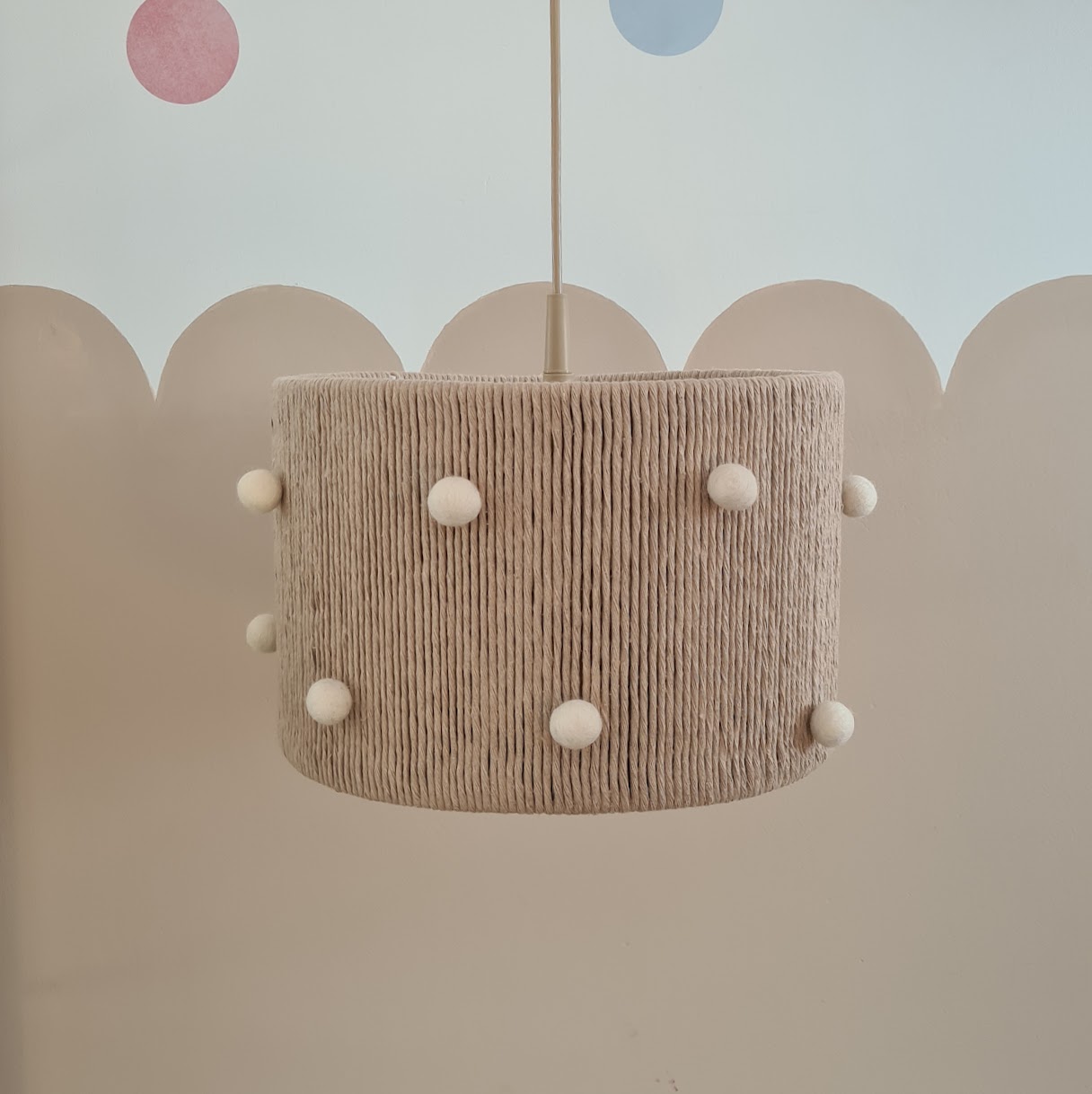 Lampa sufitowa "Kulki boho"- Ciepły i naturalny akcent do wnętrza - obrazek 3