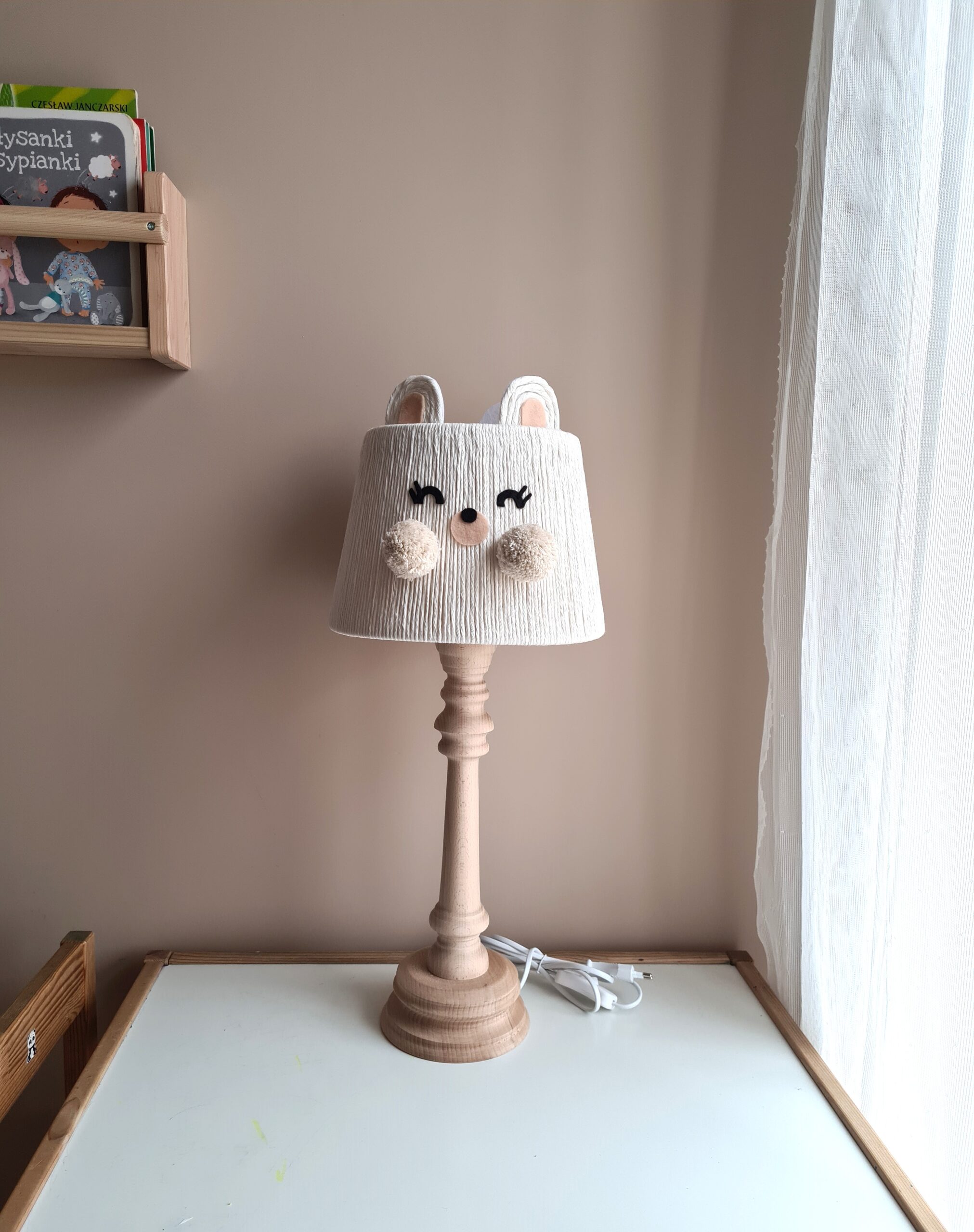 Lampka nocna "Misiowa" - ręcznie wykonana dekoracja pokoju