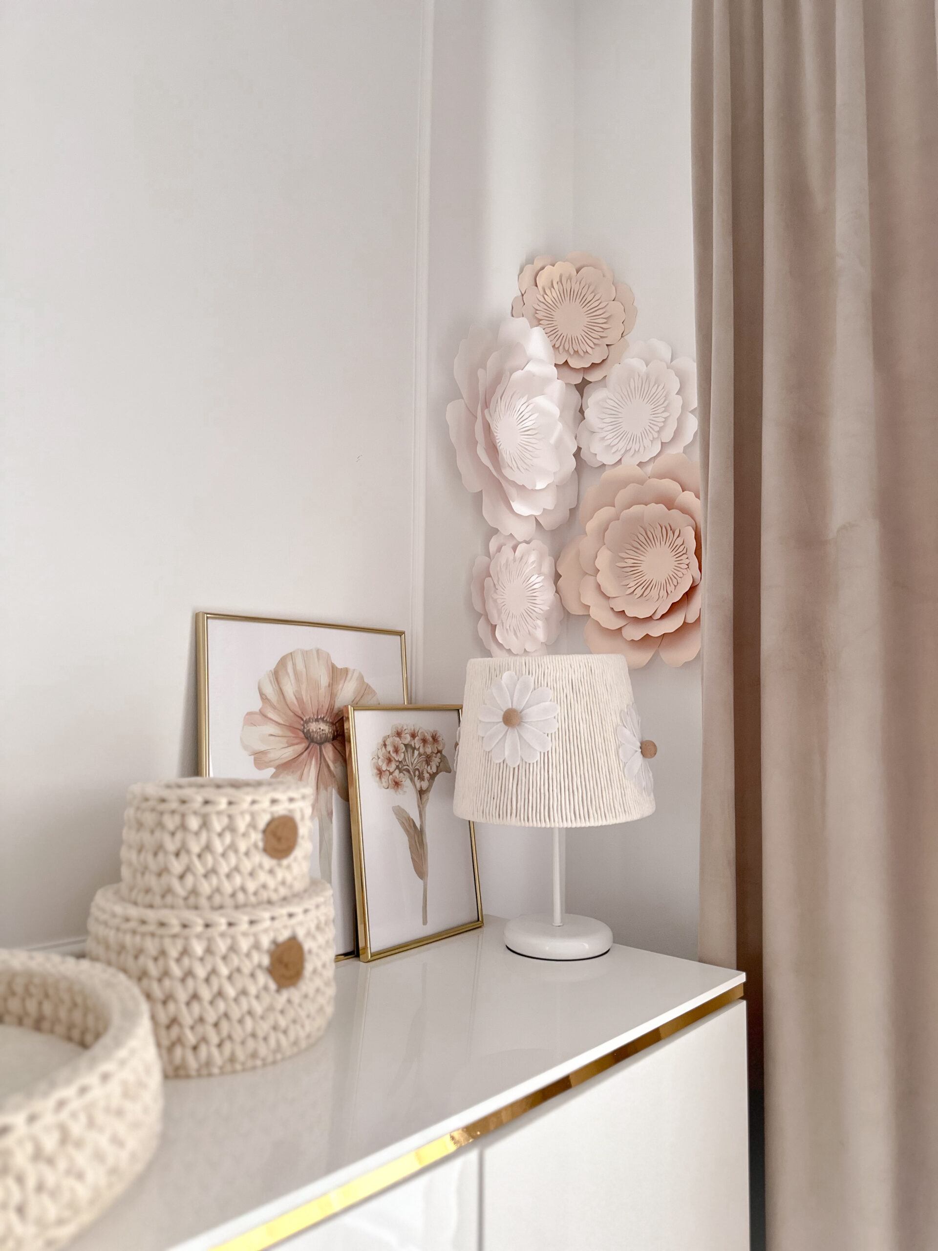 Lampka nocna Stokrotki Boho - przytulne światło dla dzieci - obrazek 3