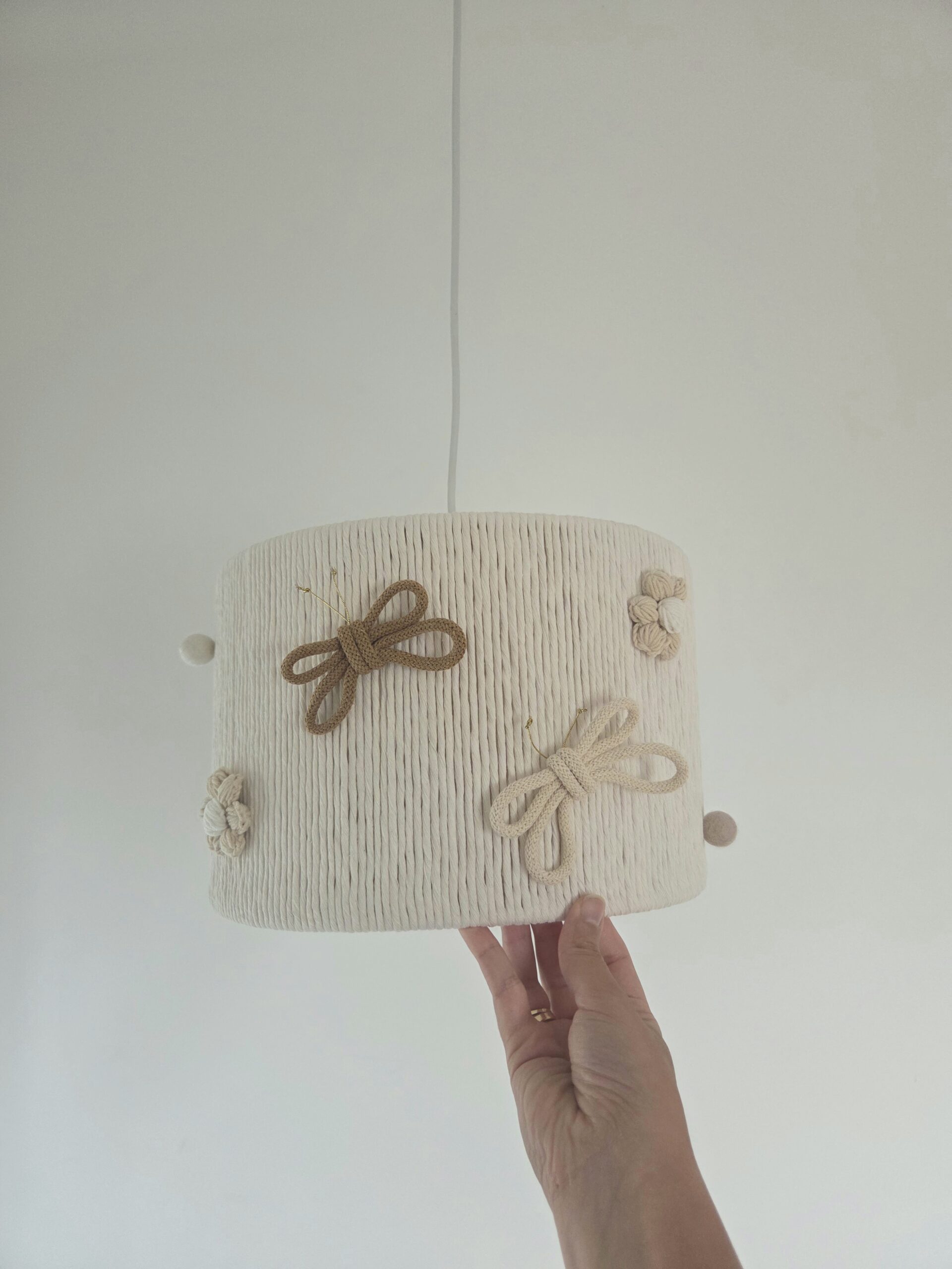 Lampa Wisząca Boho do Pokoju Dziecka | Motylki i Kwiaty - obrazek 4