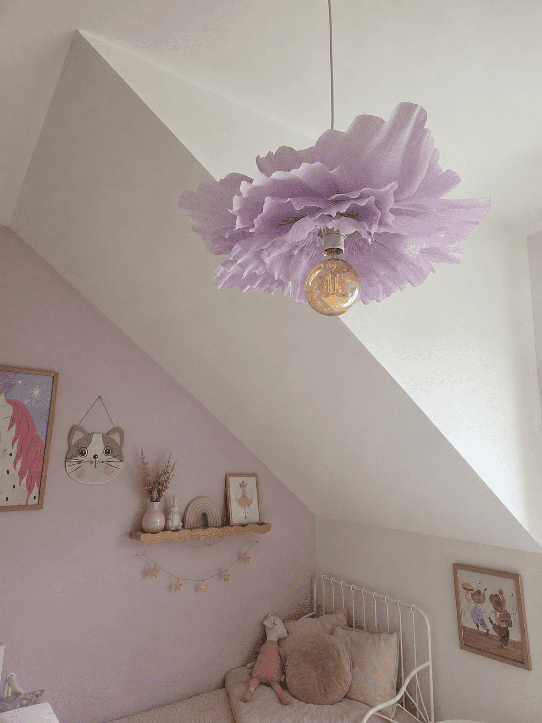 Lampa sufitowa Piwoni - jasnofioletowa do pokoju dziewczynki - obrazek 2